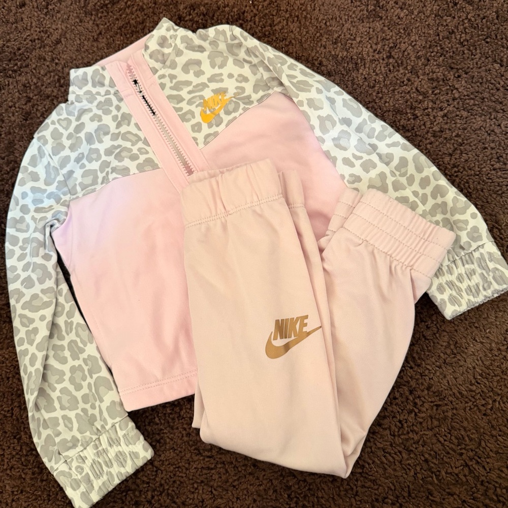 Nike Kids Pink and Gray Sweatpants Set